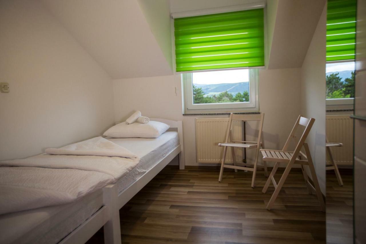 Ćilin Ćemer Grubine Buitenkant foto